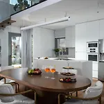 Villa Opsis Luxury With Swimming Pool *