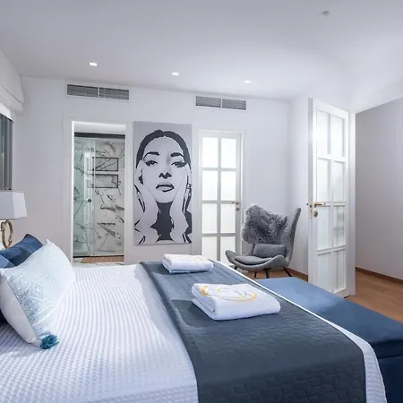 Opsis Luxury With Swimming Pool Villa *